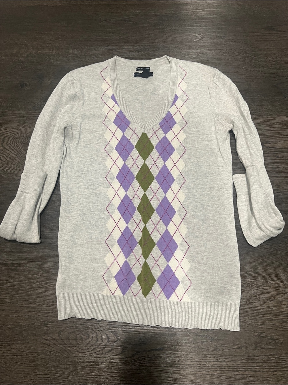 Tommy Hilfiger Light Gray V-Neck Argyle Sweater with Purple and Olive